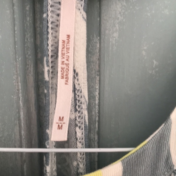 Free People Dress SUMMER Size Medium in Blue , white and yellow . Flattering - Picture 2 of 9